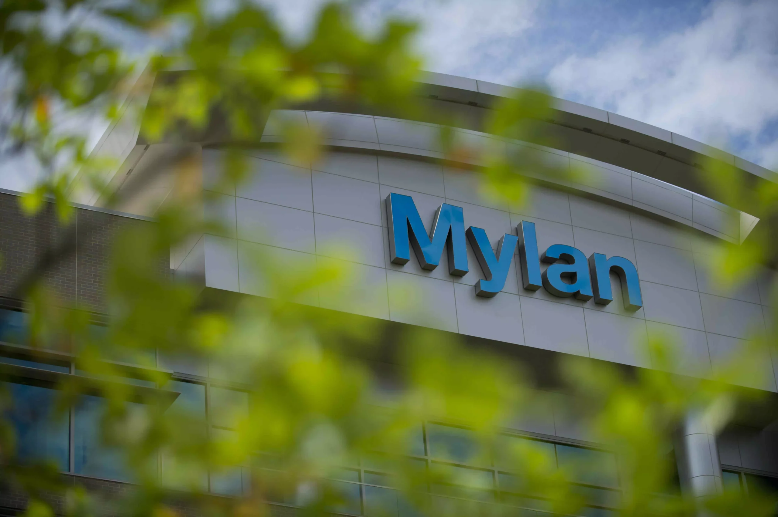 Read more about the article CDSCO Panel Accepts Mylan’s Post-Marketing Surveillance Report for Liposomal Amphotericin B Injection
