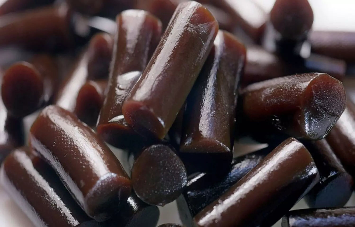 You are currently viewing Licorice Extract Gel Shows Potential as Natural Anticaries Agent: Study