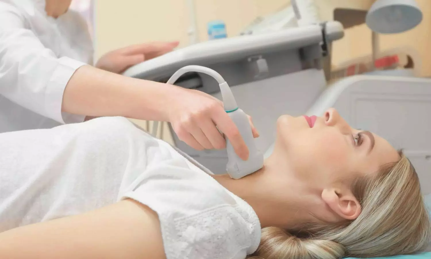 You are currently viewing Microwave Ablation Promising in Treating Hyperthyroidism with Thyroid Nodules: Study Finds