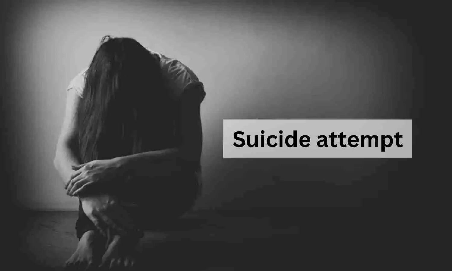 You are currently viewing Muzaffarnagar Gynaecologist attempts suicide on moving train