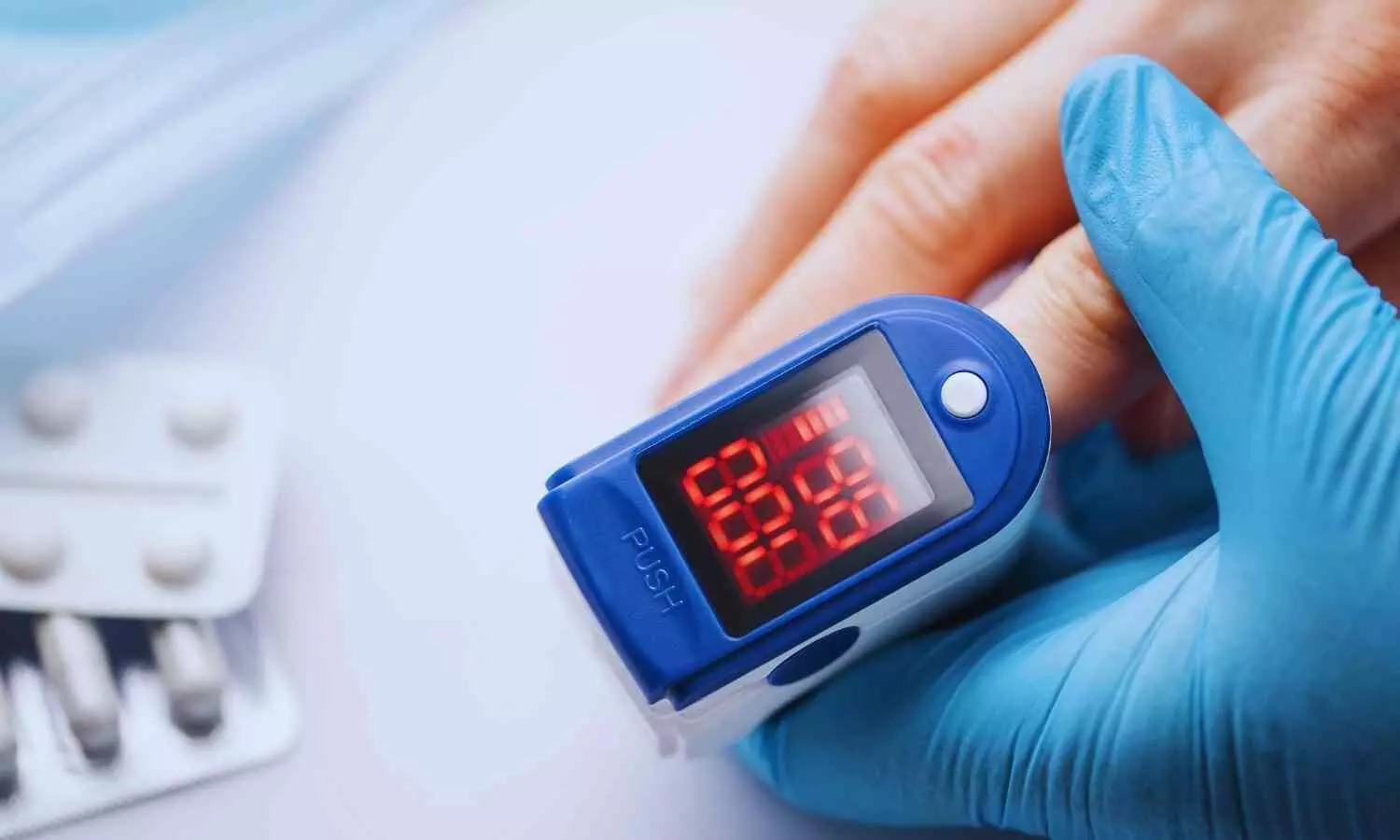 You are currently viewing Home fingertip oxygen monitors less accurate for people with darker skin tones