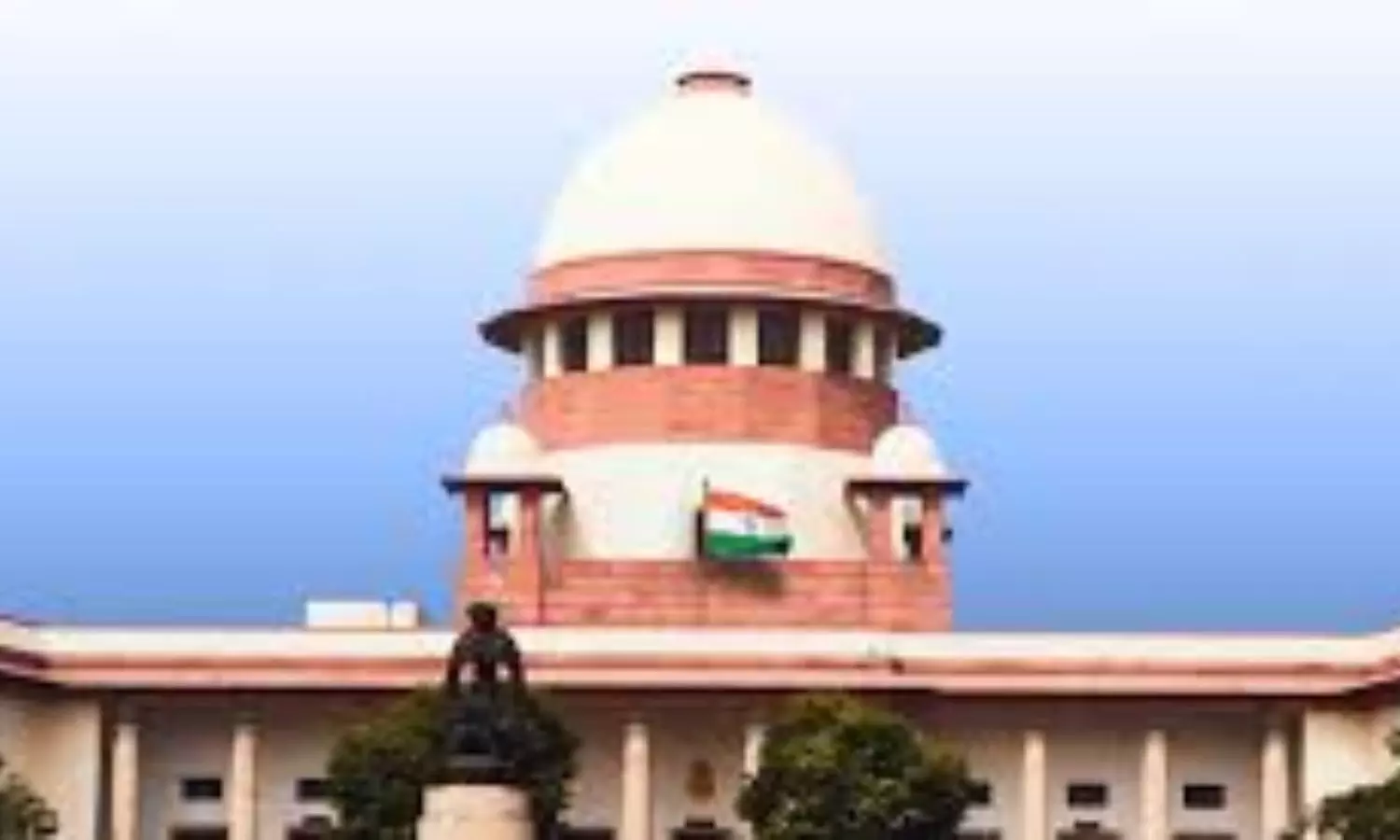 You are currently viewing SC Refuses Relief to Himachal Pharma Firm in Drugs Act Case, Upholds HC Order on Prosecution