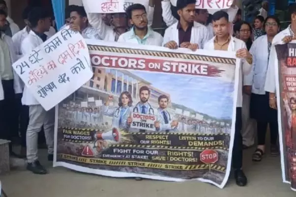 Jamshedpur: Junior doctors strike at MGM Hospital over stipend hike, services disrupted