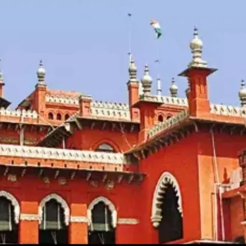 Madras HC Flags Licensing Gap, Says Ayurvedic Imports Must Meet Indian Drug Standards