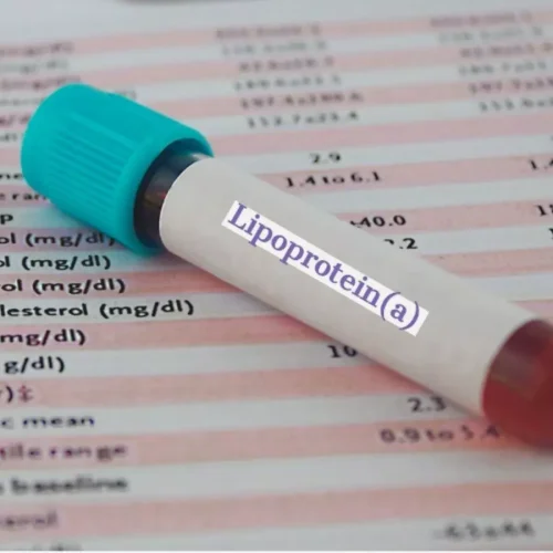 Elevated lipoprotein(a) levels associated with risk of cardiovascular disease among healthy women: JAMA