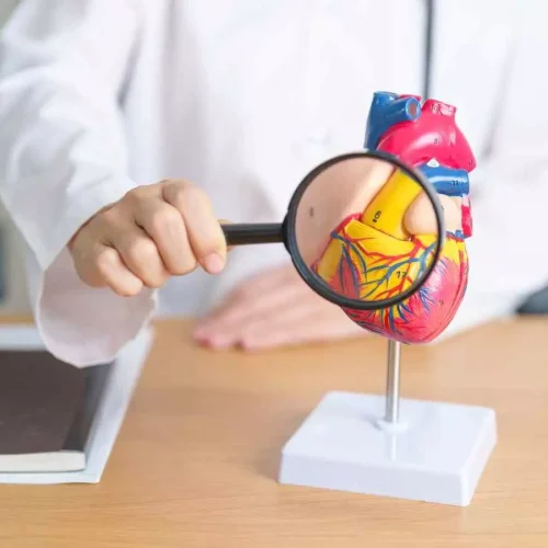 Amiodarone Linked to Higher Risk of Thyrotoxicosis in AF Patients: Study