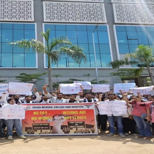 Bihar MBBS Interns on Strike Demanding Stipend Hike to Rs 40k