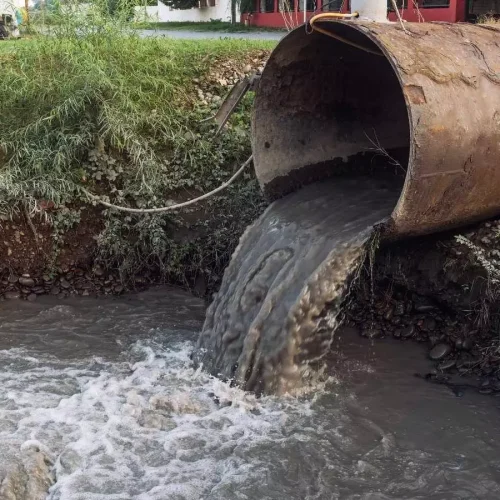 Telangana: Congress MLA warns to burn pharma unit over alleged pollution