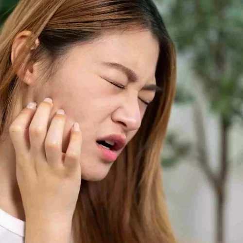 Mindfulness improves the health of women with chronic jaw pain: Study