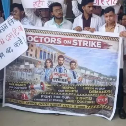 Jamshedpur: Junior doctors strike at MGM Hospital over stipend hike, services disrupted